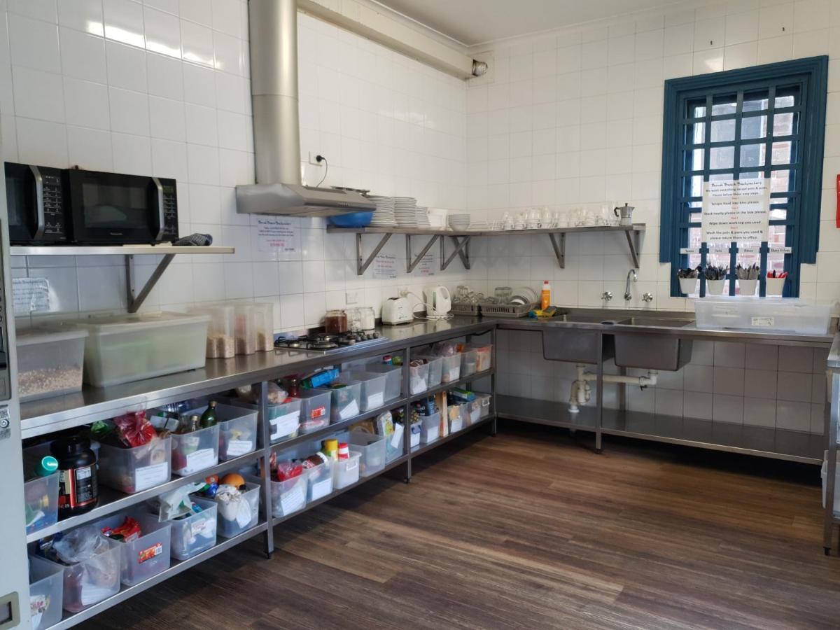 Bondi Beach Backpackers Сидней Экстерьер фото